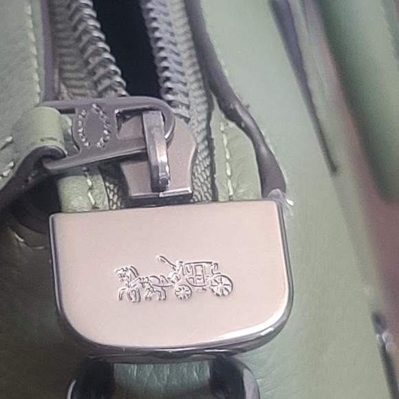 COACH Satchel Handbag New with Tags Beautiful Green - Picture 4 of 9